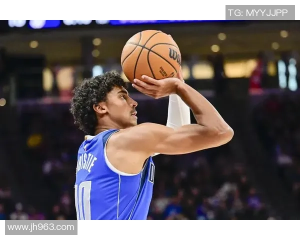 独行侠与鹈鹕的激战回顾赛季关键时刻的精彩对决与球员表现分析